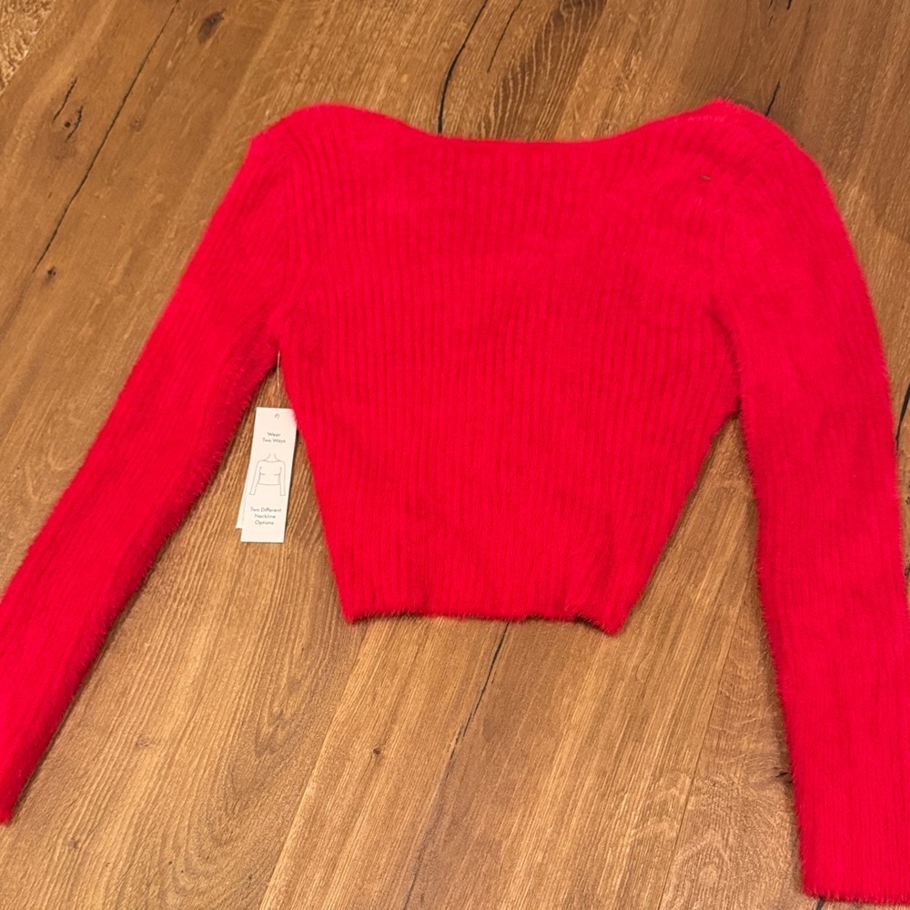 No Boundaries Red Fuzzy Twist-Front Sweater – Size M (NWT) - Picture 2 of 4